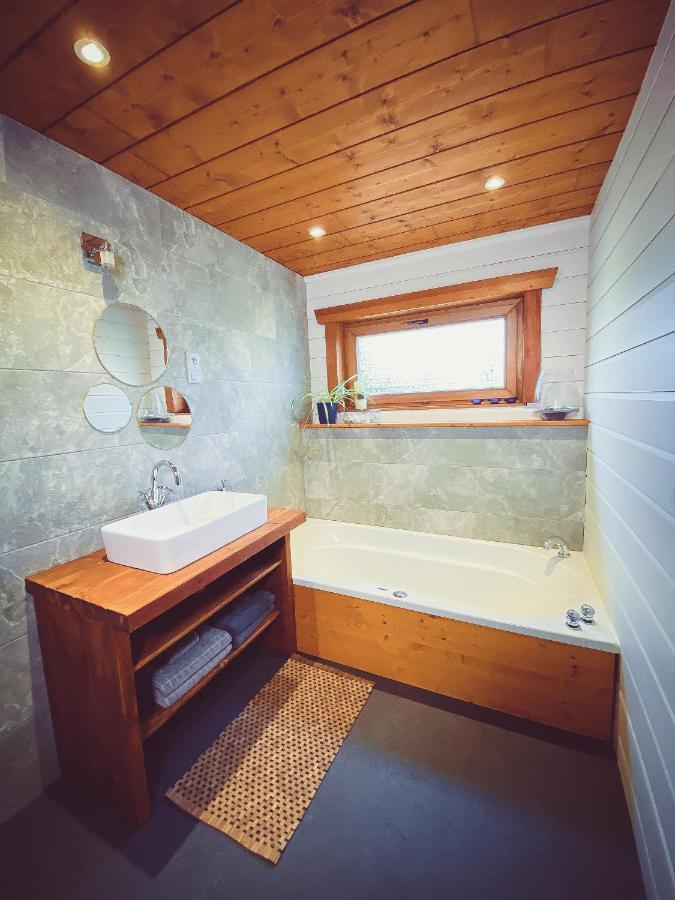 Nidwazo - Ecolodge & Maison D'Hotes Trooz ภายนอก รูปภาพ